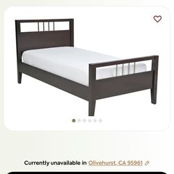 Raymour & Flanigan Twin Frame And Mattress