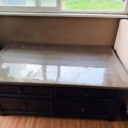 Pull out Center Table 