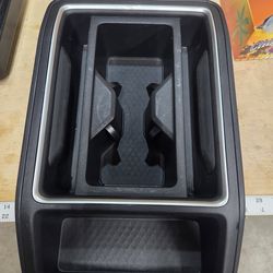 Removable grand highlander center console