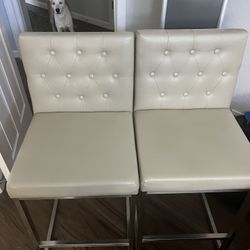 Qty 2 Counter Top Height Bar Stools. 