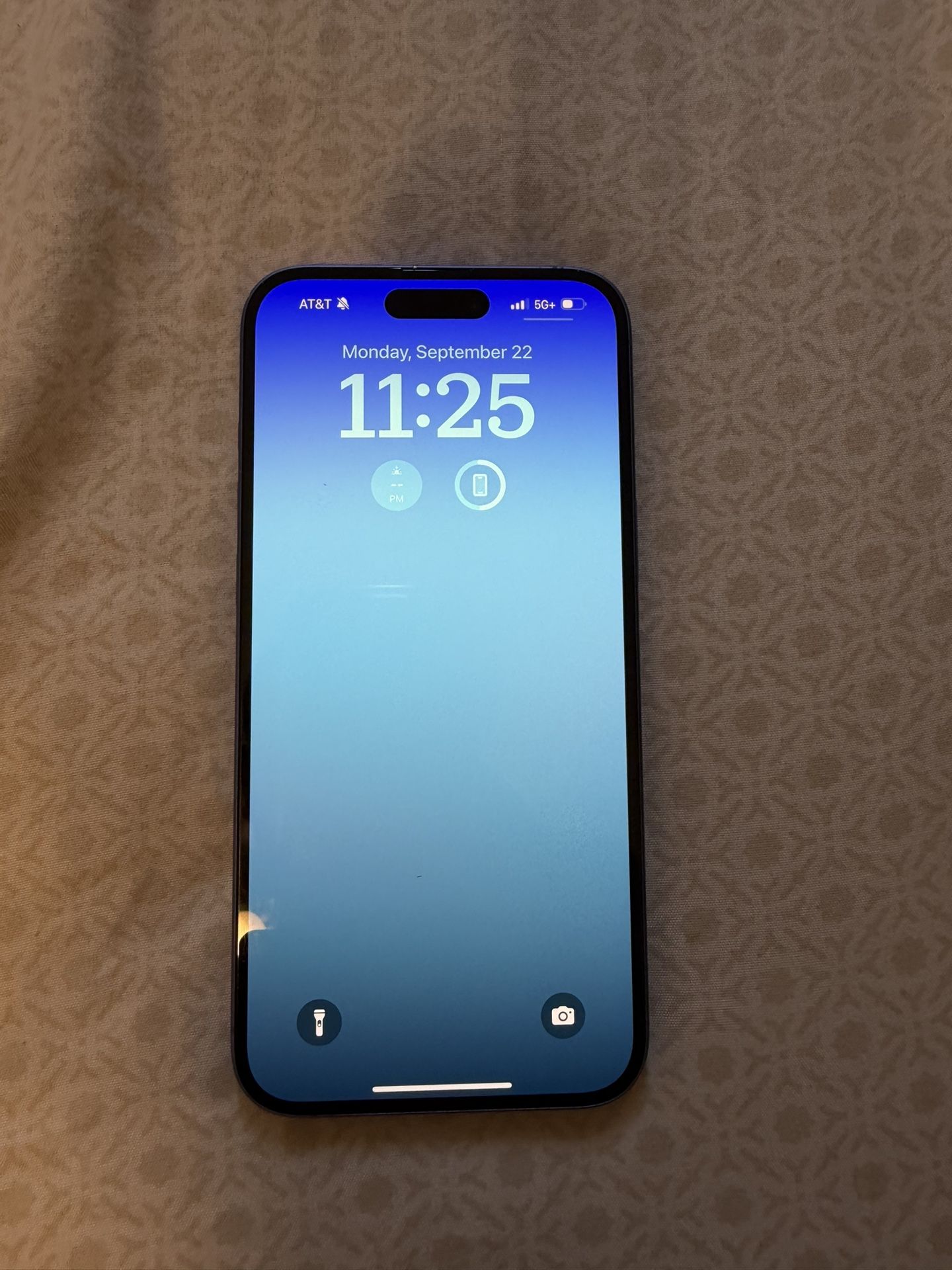 At&t iPhone 16 Plus 