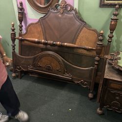 Antique wood bedroom set