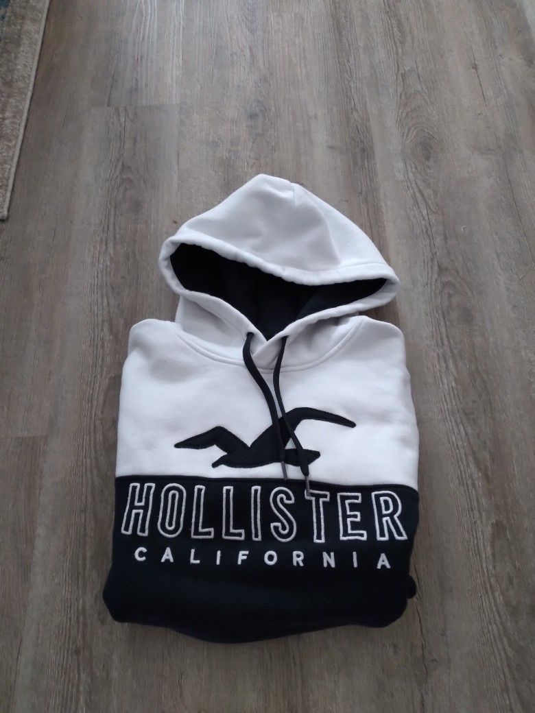 Nearly New Hollister Adult Med Hoodie 