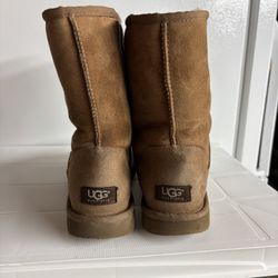 UGGS