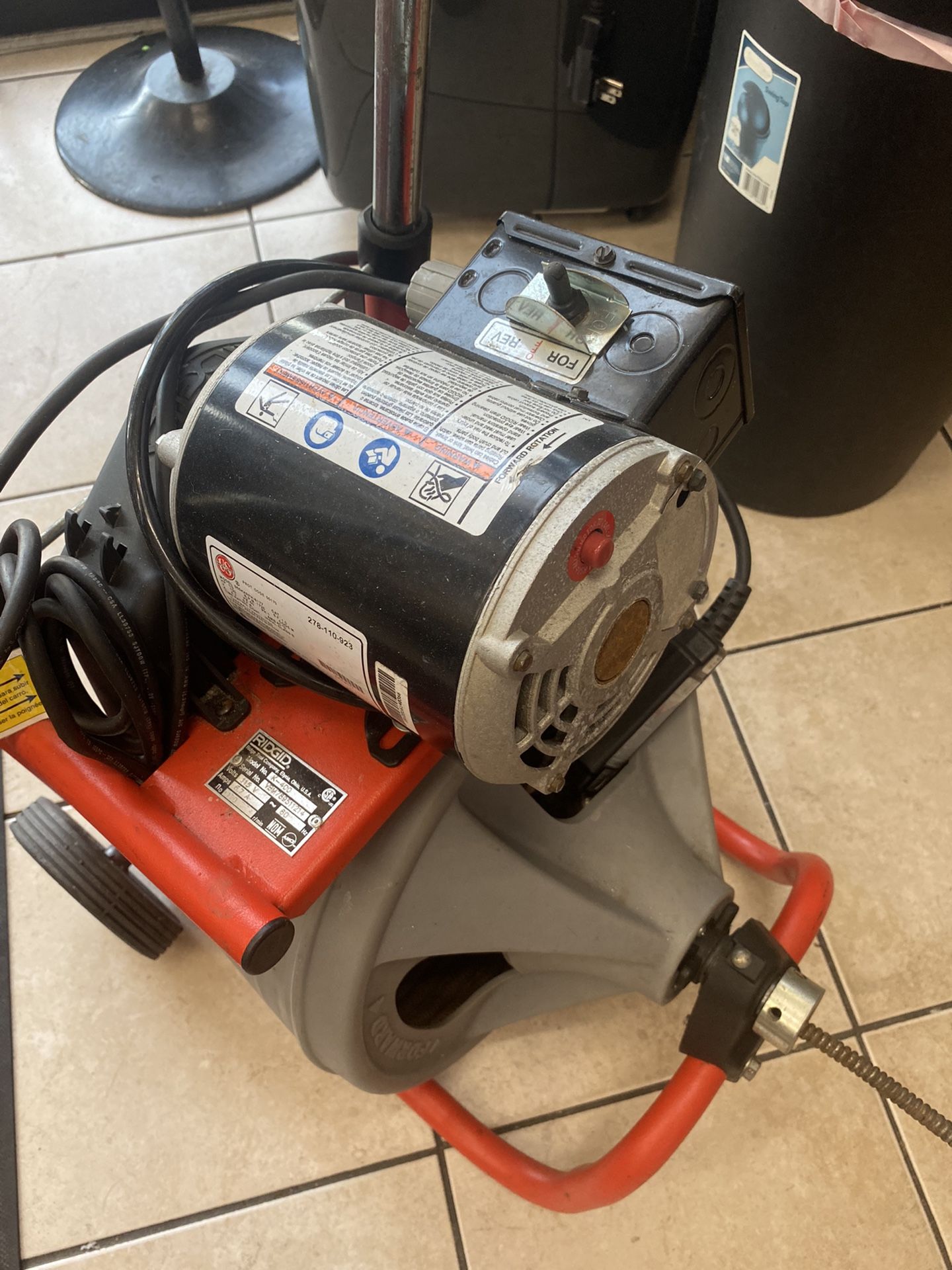 Ridgid K400 Drain Snake *EXCELLENT CONDITION* for Sale in Tampa, FL