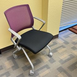 Purple Mesh Back Office Chair with Wheels
