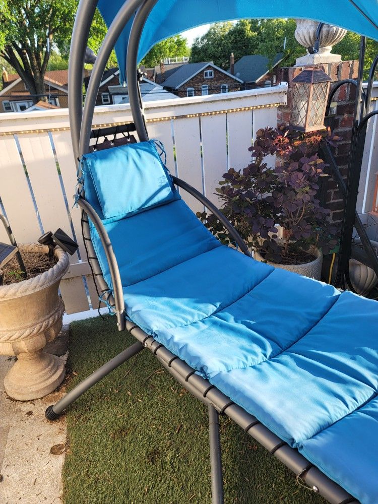 Hanging Chaise