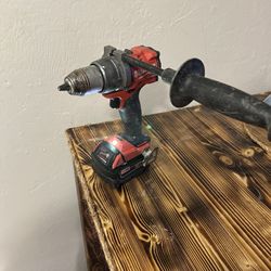 Milwaukee Fuel Hammer Drill With XC 5.0 Battery
