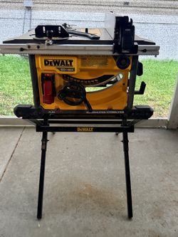 DEWALT FLEXVOLT 60V MAX Cordless Brushless 8-1/4 in. Table Saw Kit (Tool Only)