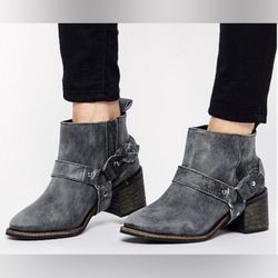 Kurt Geiger Leather Boots 