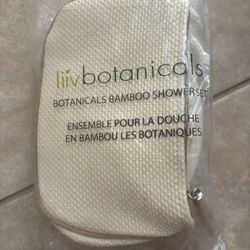 Avon Liiv Botanicals Bamboo Shower Set