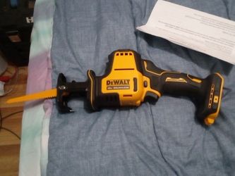 Dewalt sawzaw brushless