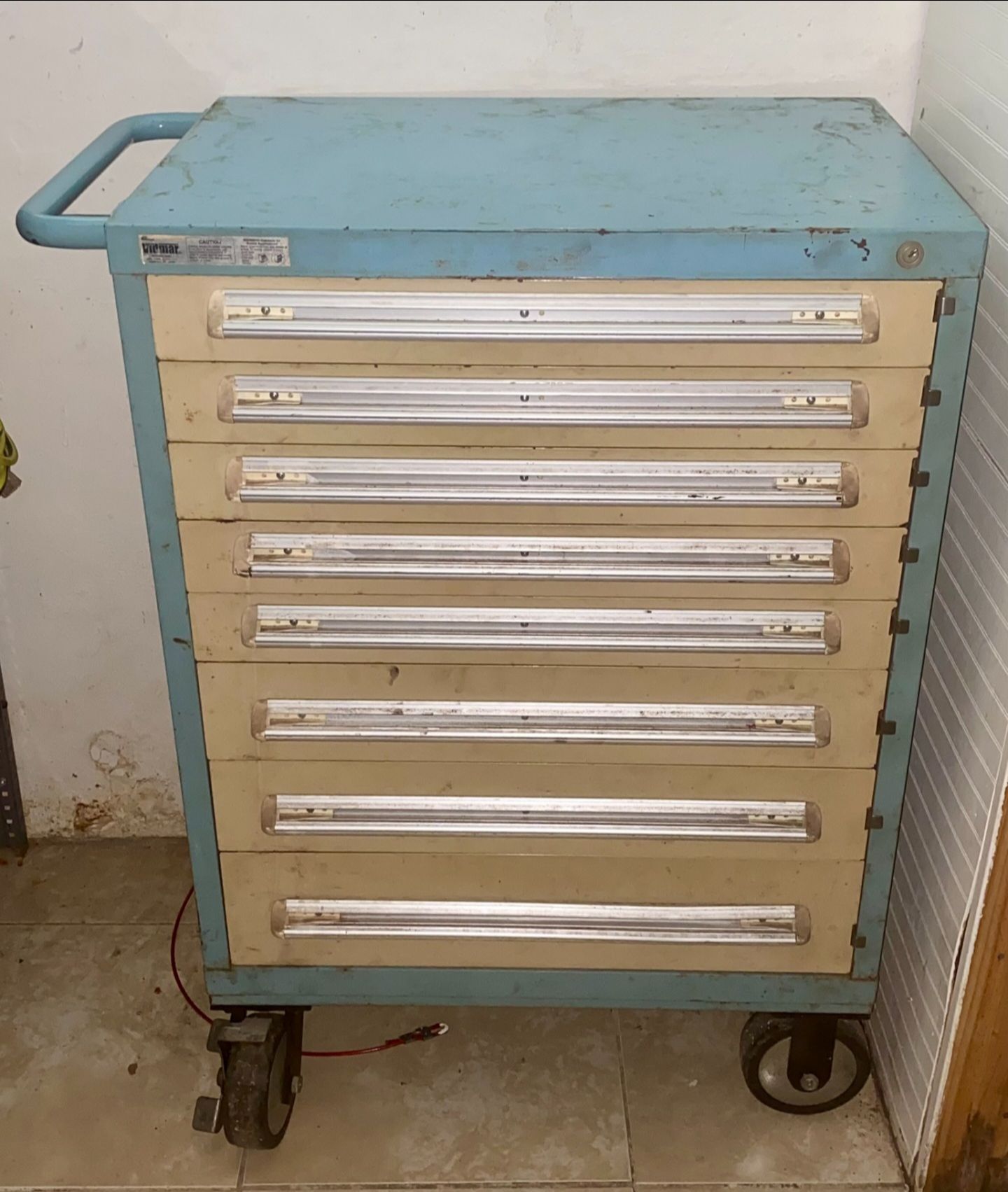 Stanley Vidmar 8-Drawer Rolling Tool Box Storage Cabinet 30"W x21-1/2"D x 44-1/4” H /
