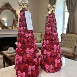 CUPCAKES AND CASHMERE BOW TREE SET