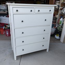 IKEA Hemnes 6-Drawer Dresser - White Stain
