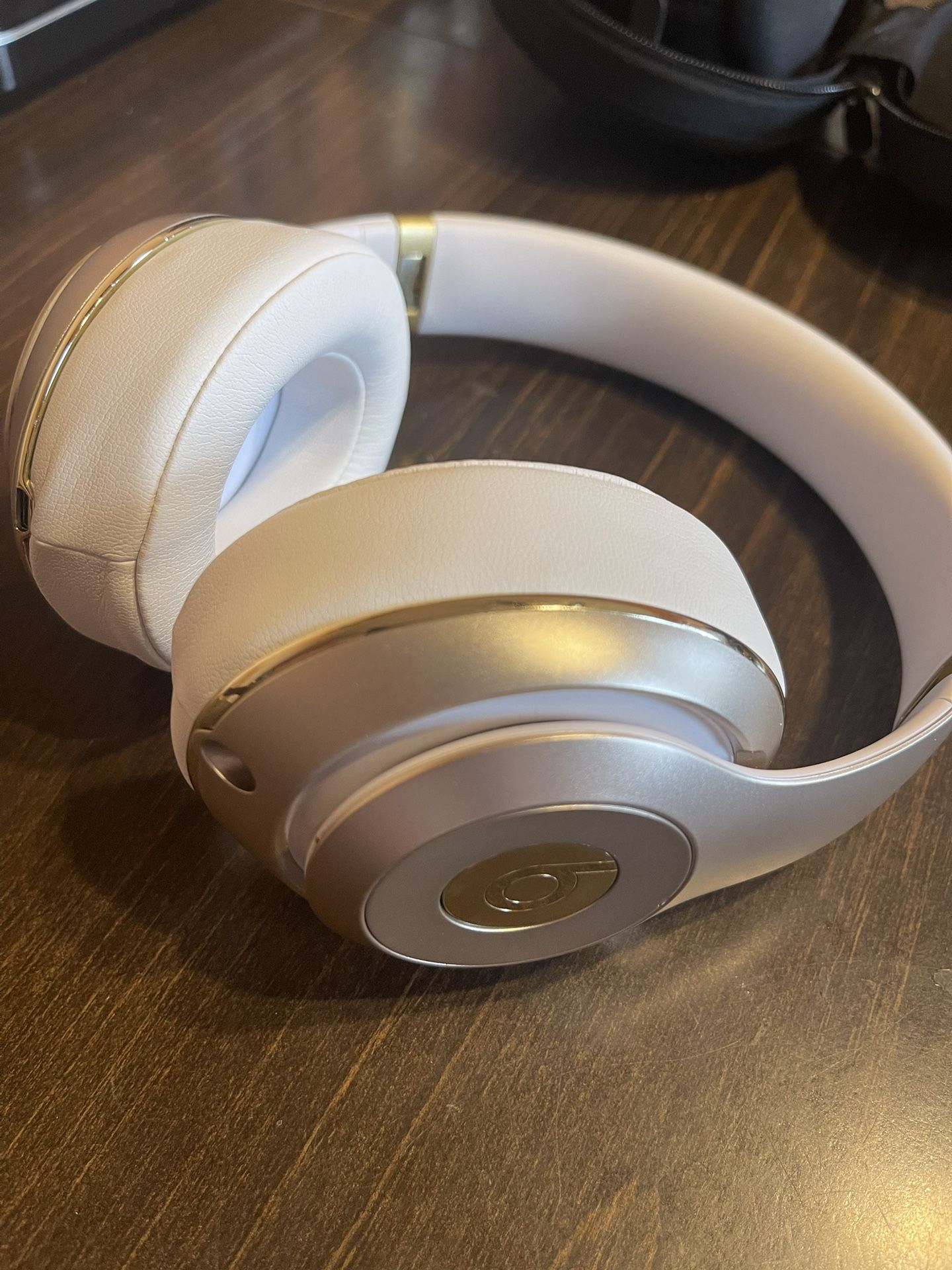 Beats By Dre Studio Wireless Champagne