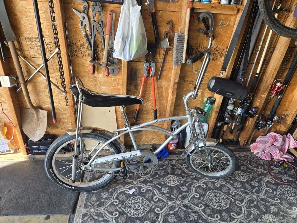 Vintage Schwinn Bike