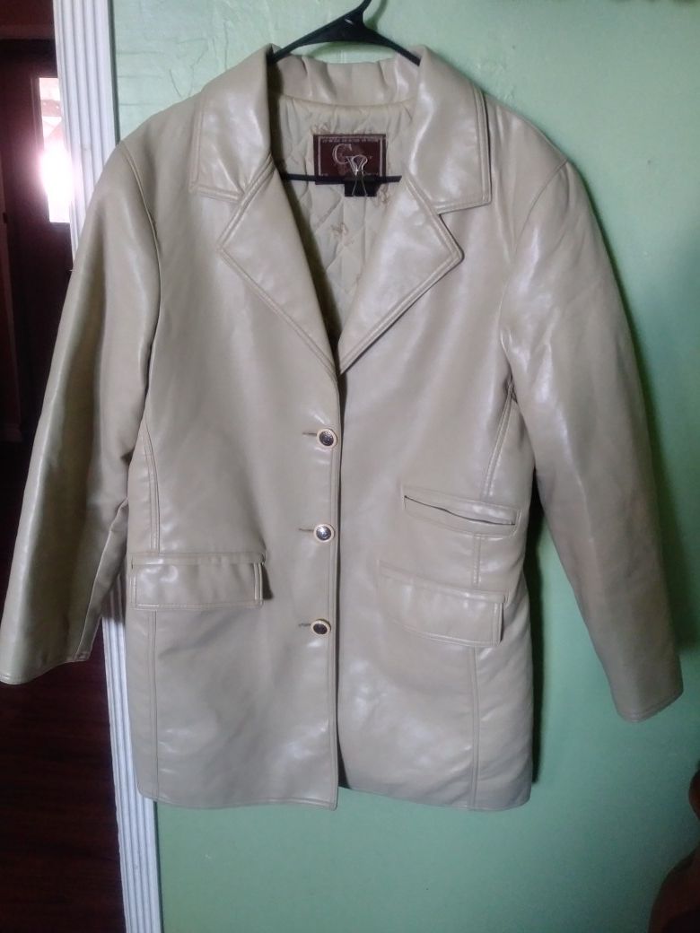 Italian leather blazer jacket by (CV Moda) .médium size For women 20% less on the marked price