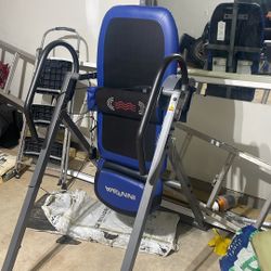 I'm selling my steel exercise makeup because it takes up space. 100