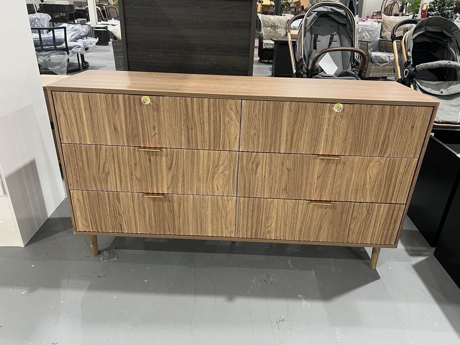 M-(Minor damage)(2 different handles) Fluted 6 Drawer Dresser for Bedroom, 55" Wide Wooden Chest of Drawers with Rounded Corners, Gold Handles, Modern