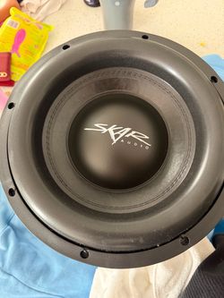 2 -Skar VXF D4 12” inch subwoofers 4 ohm
