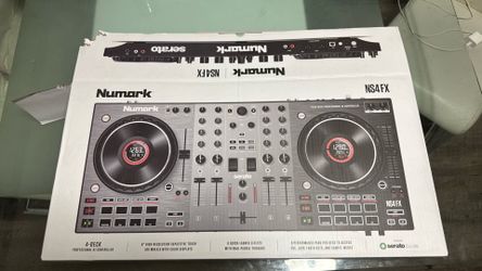 Numark NS4FX