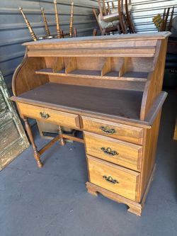 Antique roll top desk