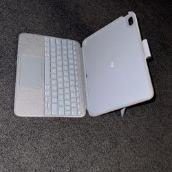 Logitech Combo Touch | Ipad Case