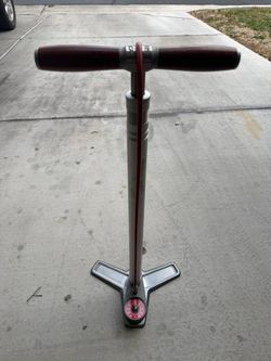 Super Pista Ultimate Hiro Edition Floor Bicycle Pump