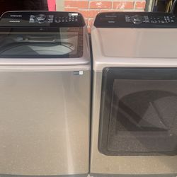 2022 Samsung Washer and Electric Dryer 