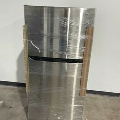 New LG Scratch & Dent Refrigerator CHEAP