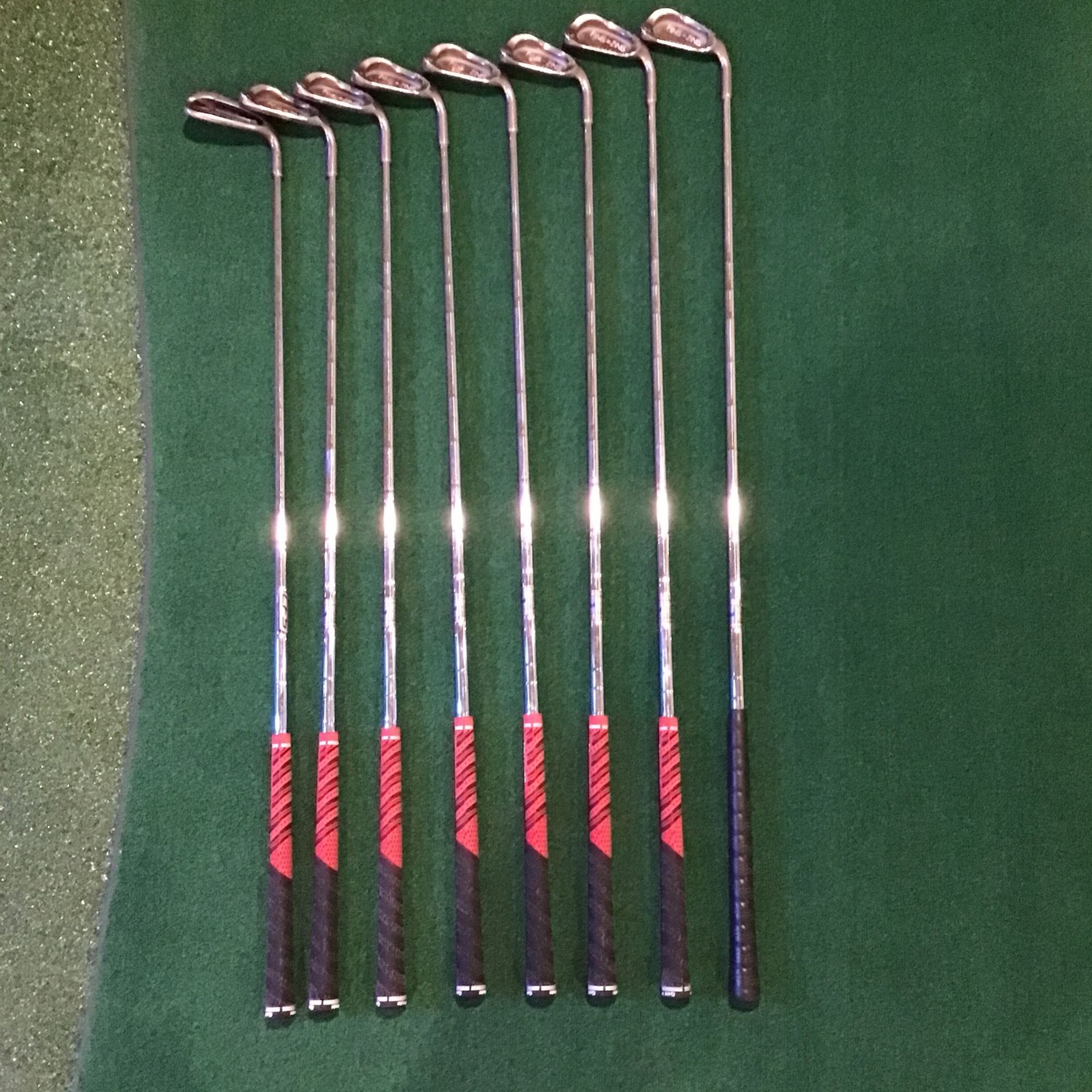 Ping Zing Golf Irons, Orange Dot , Brand New Golf Pride Grips 10.69 A