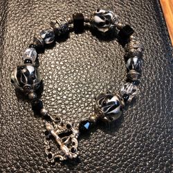 New handmade beaded bracelet black and white beads with silver accented toggle bracelet