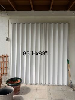 Accordion shutters