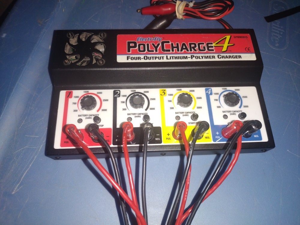 Great Planes ElectriFly Polycharge 4 Output Lipo Charger