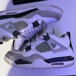 Jordan 4 Military Black