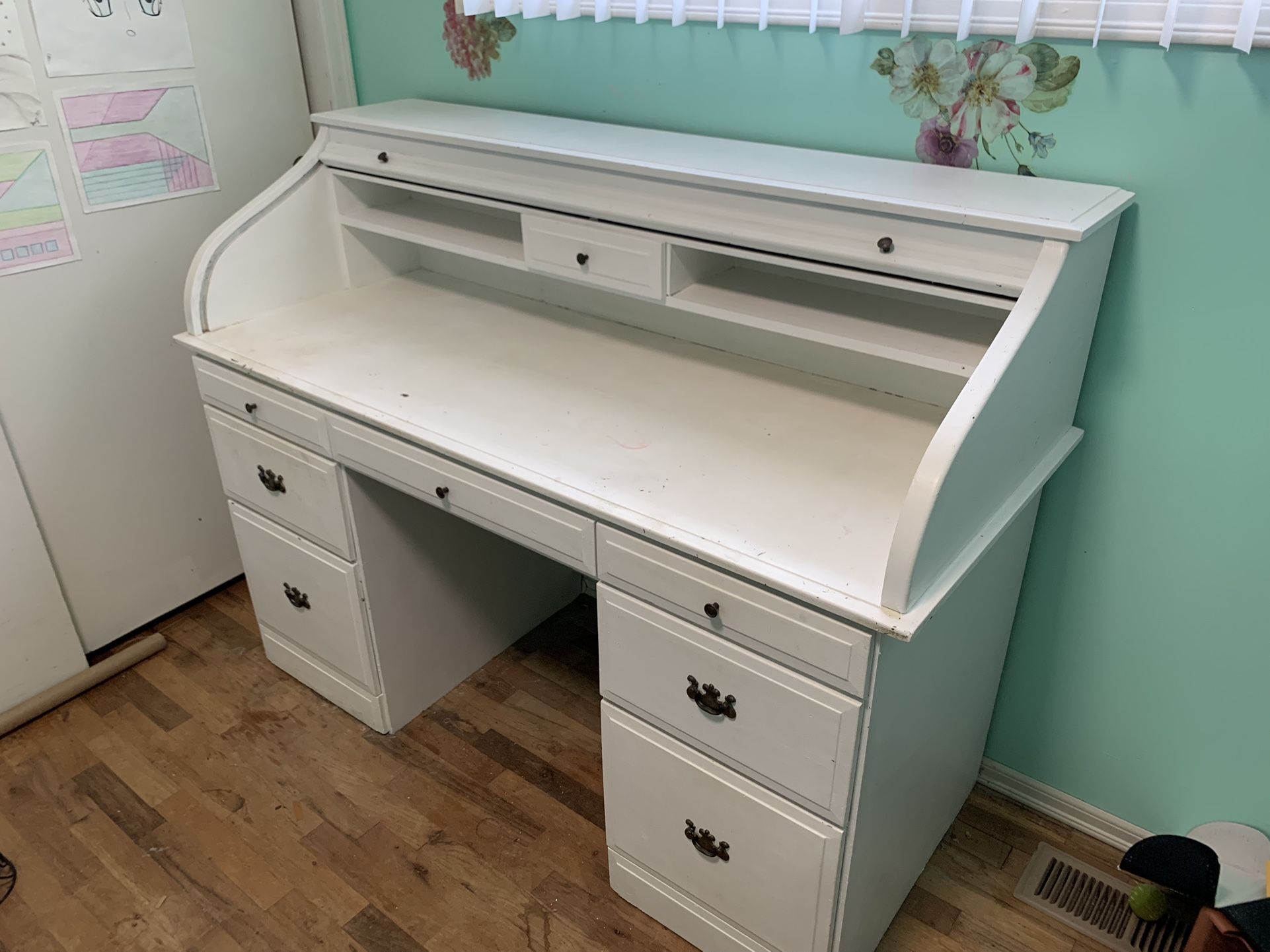 Accordion White Wooden Desk