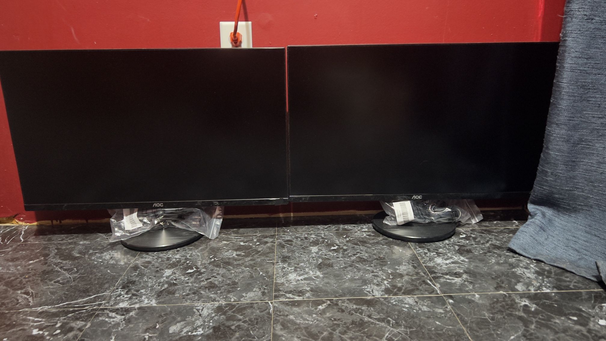 27" AOC 4K Monitors