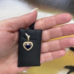 14k  HEART CHARM CZ PIRDRA AZUL 