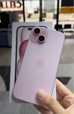 Unlocked - iPhone 15  128 Gb and clean imei