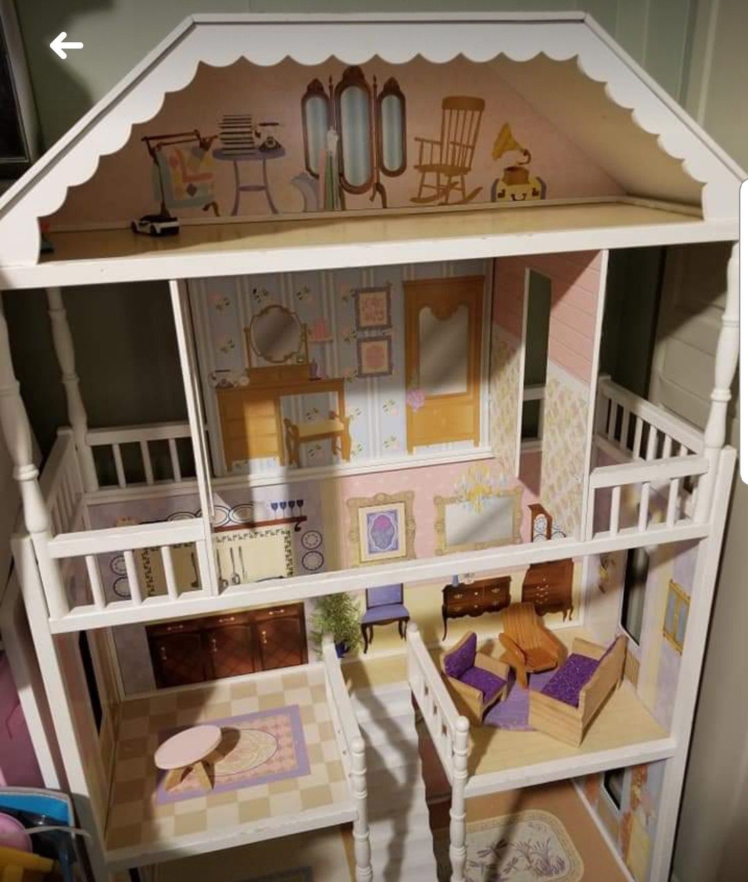 Kidcraft Doll house