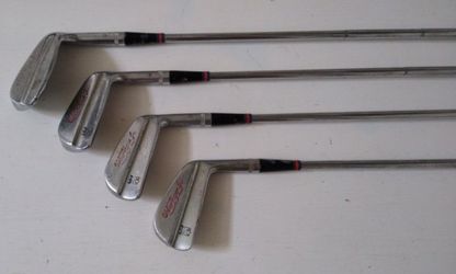ANTIQUE GOLF CLUB SET WALTER HAGEN JR 3,5,7&9 IRONS WH  ⛳🏌️‍♂️🏌️‍♀️