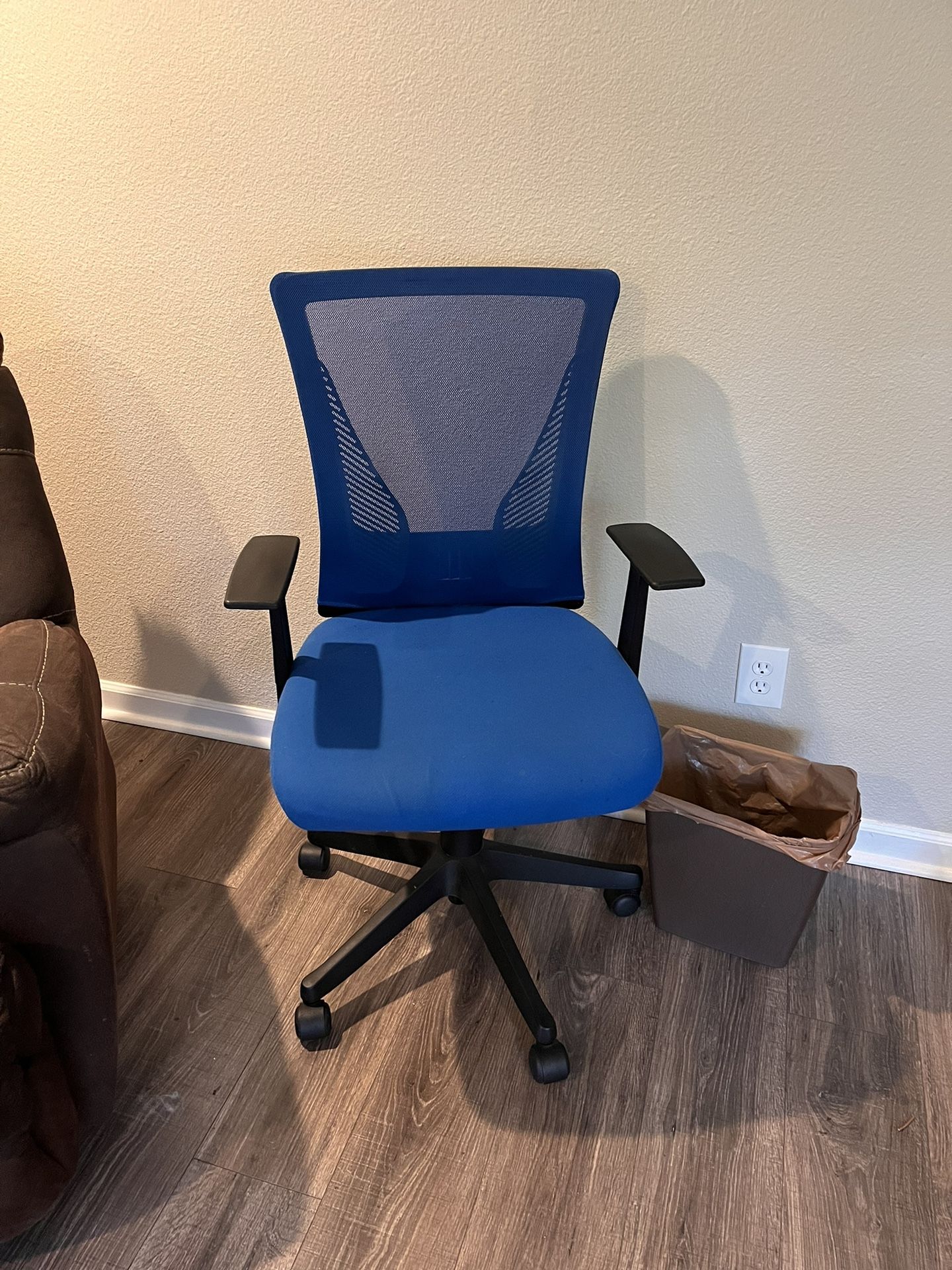 office chair 30$