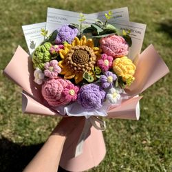 Crocheted Colorful Flowers Bouquet 
