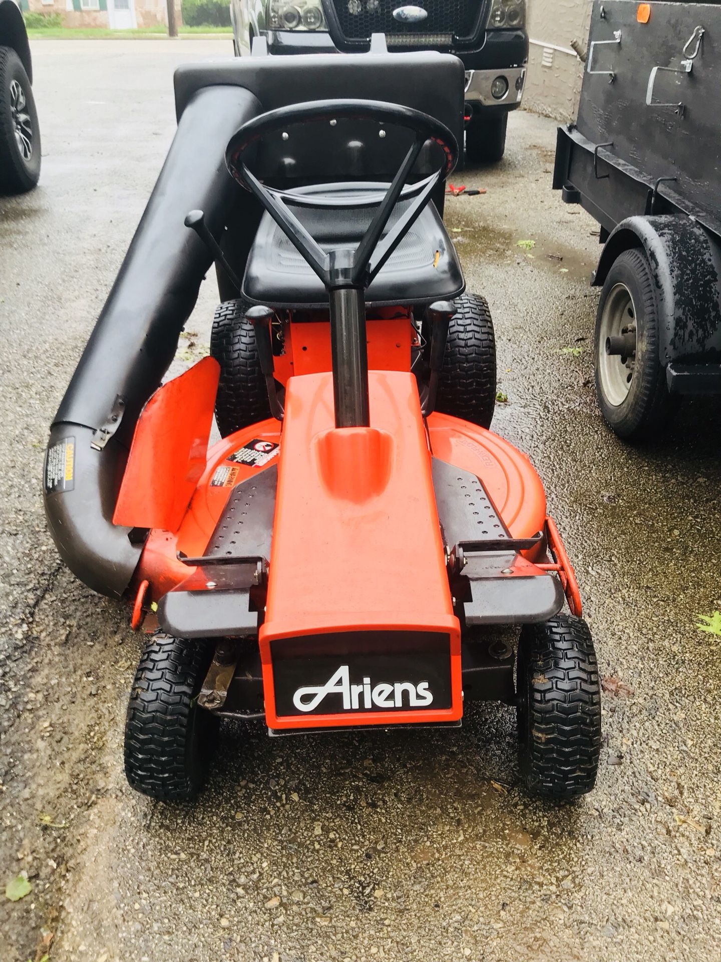 Ariens RM830E riding mower