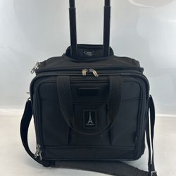 TravelPro Crew 4 Black Wheeled Tote Luggage Rolling Carry 16"Wx14"Tx10"D
