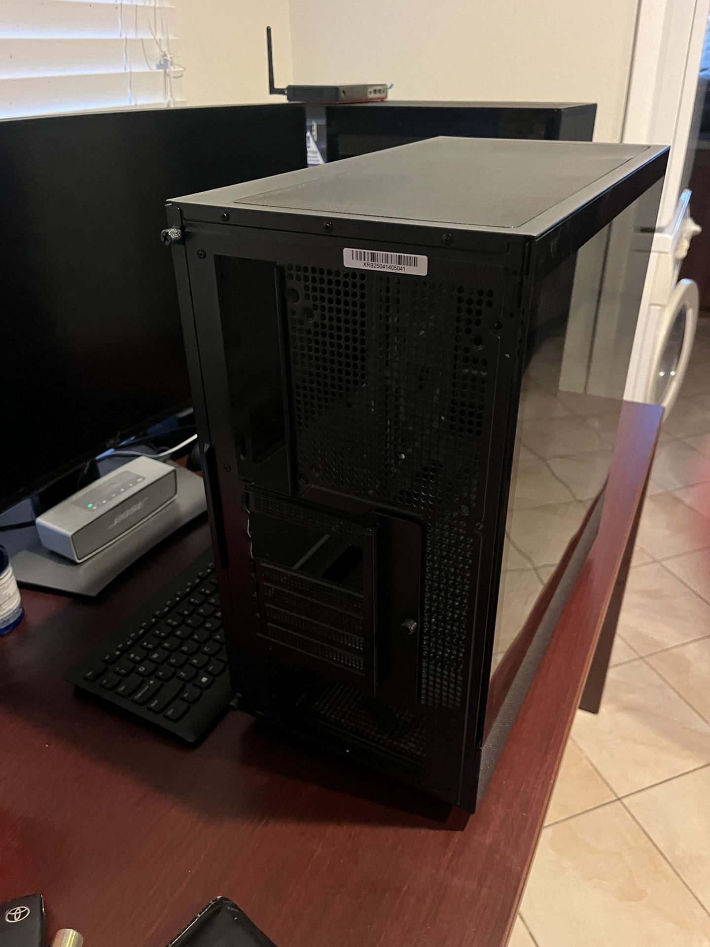 Montech XR Tempered Glass Computer Case Fish Tank Style for Sale in ...