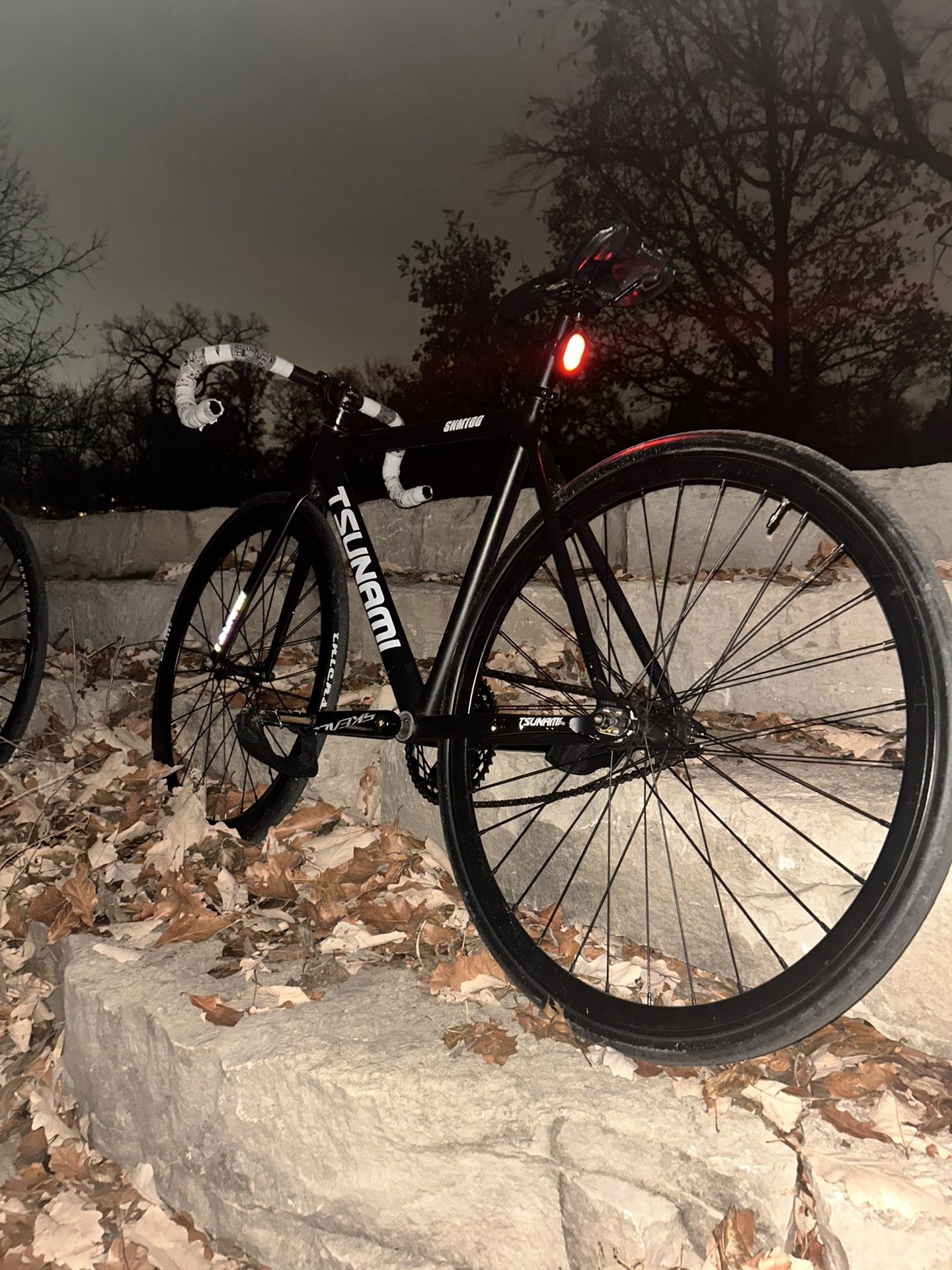 Tsunami Snm100 Black(TESTING WATER)