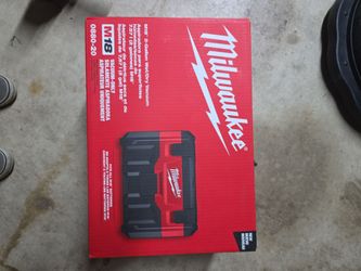 Milwaukee M18 wet/dry vacuum