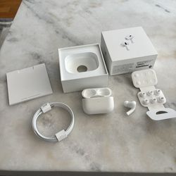 AirPod pro gen 2 case and right earbud only